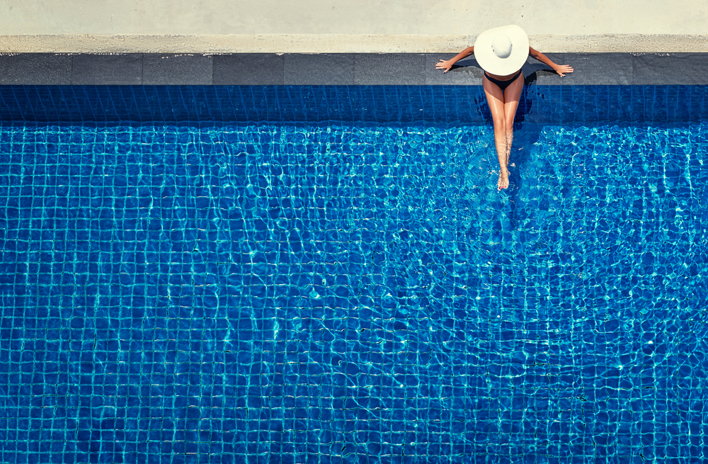 Le luxe d'une piscine en béton